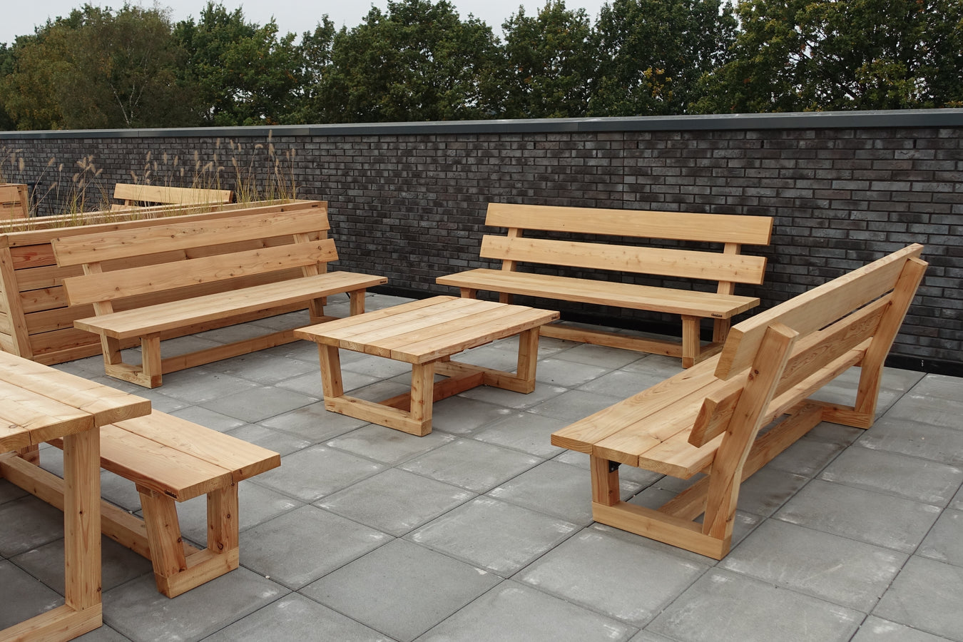 Douglas houten terrasinrichting op maat gemaakt